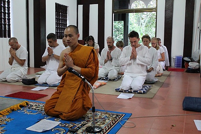Meditation instruction at Doisuthep Vipassana Meditation Center